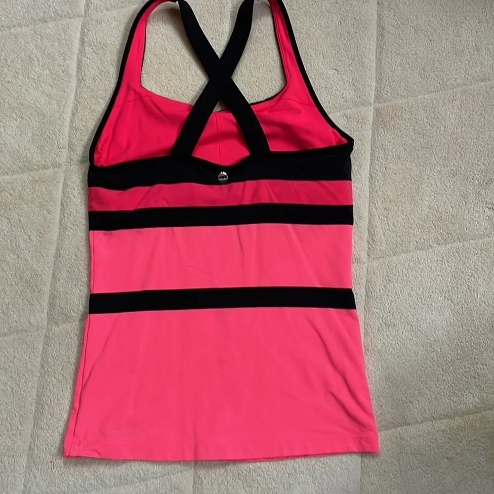 Lorna Jane cross back tank. Black & pink.  Size small. - Picture 3 of 5